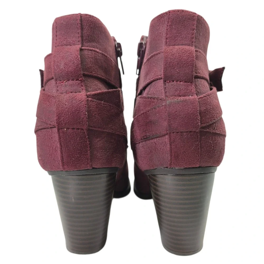 Just Fab Freda‎ Burgundy Faux Suede Ankle Boots Buckle Strap Stacked Heel 7.5